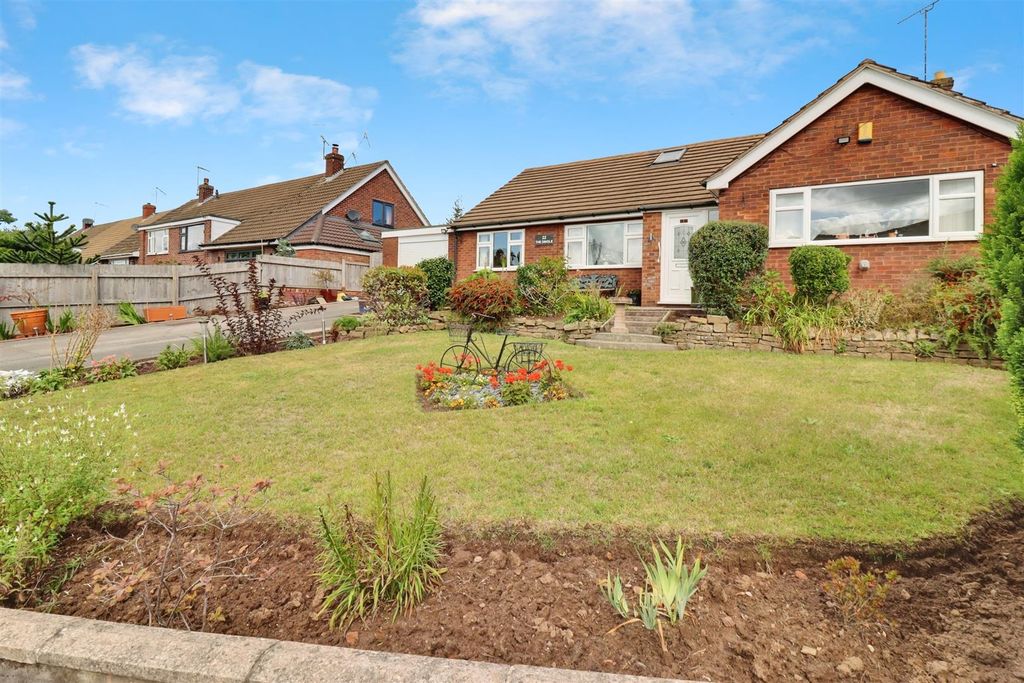 4 bed detached bungalow for saleThe Dingle, Haslington CW1