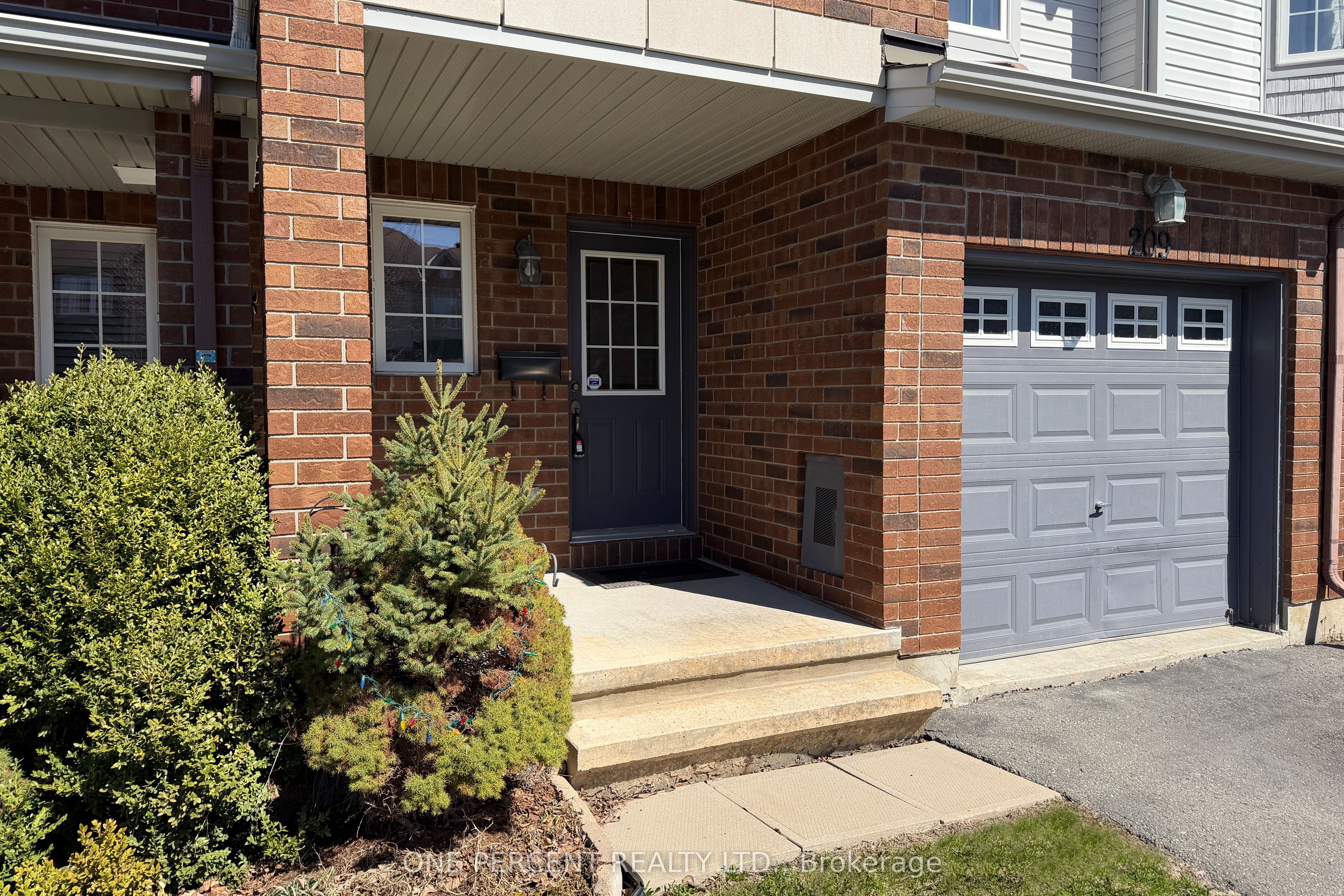 Additional image 3 of 209 Rolling Meadow Crescent, Ottawa, ON, K1W 0B1