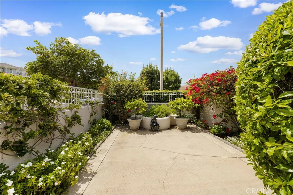 Additional image 60 of 2 Saros Unit 70, Irvine, CA 92603