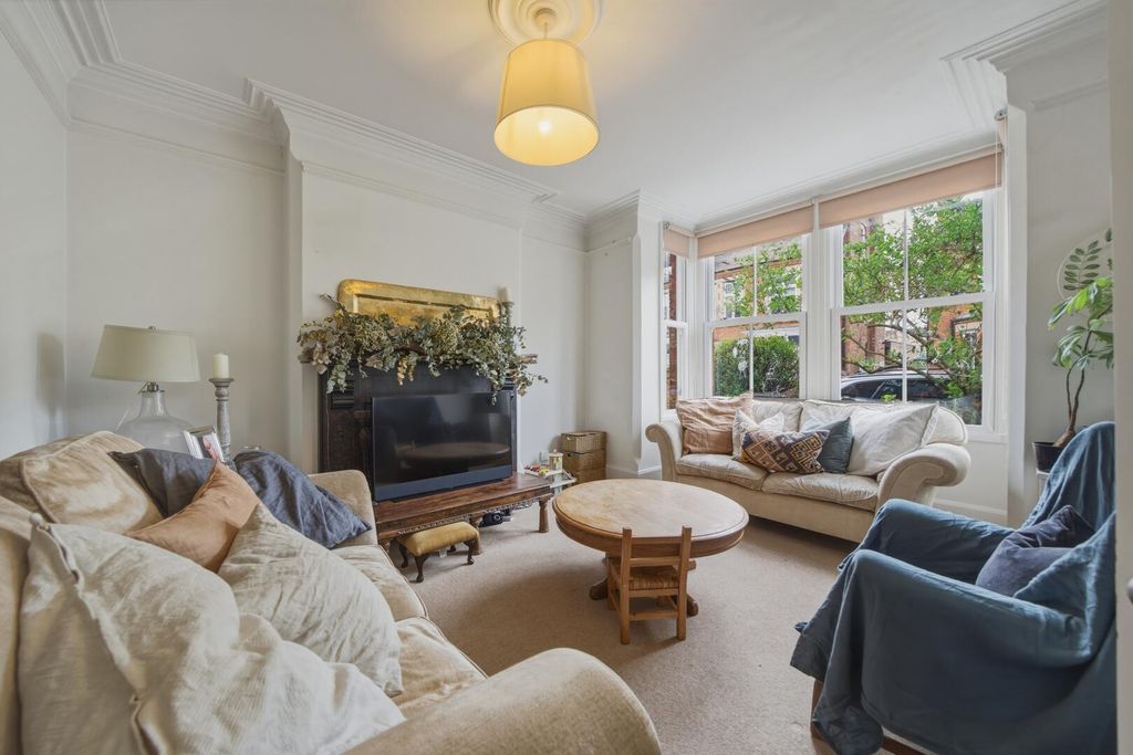 Additional image 2 of 4 bed semi-detached house for saleHighfield Road, West Bridgford, Nottingham NG2