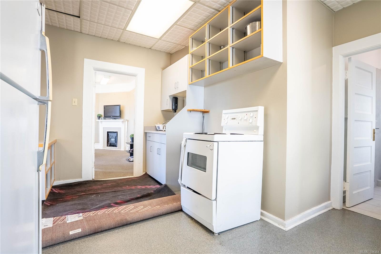 Additional image 5 of 418 Alpha Terrace, Victoria, BC, V8Z 1B6