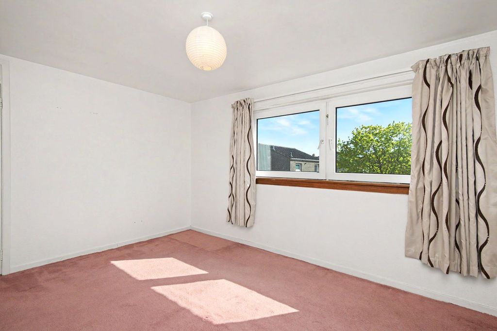 Additional image 2 of 3 bed terraced house for saleStraiton Wynd, St Andrews KY16