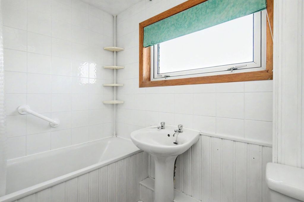 Additional image 7 of 3 bed terraced house for saleStraiton Wynd, St Andrews KY16