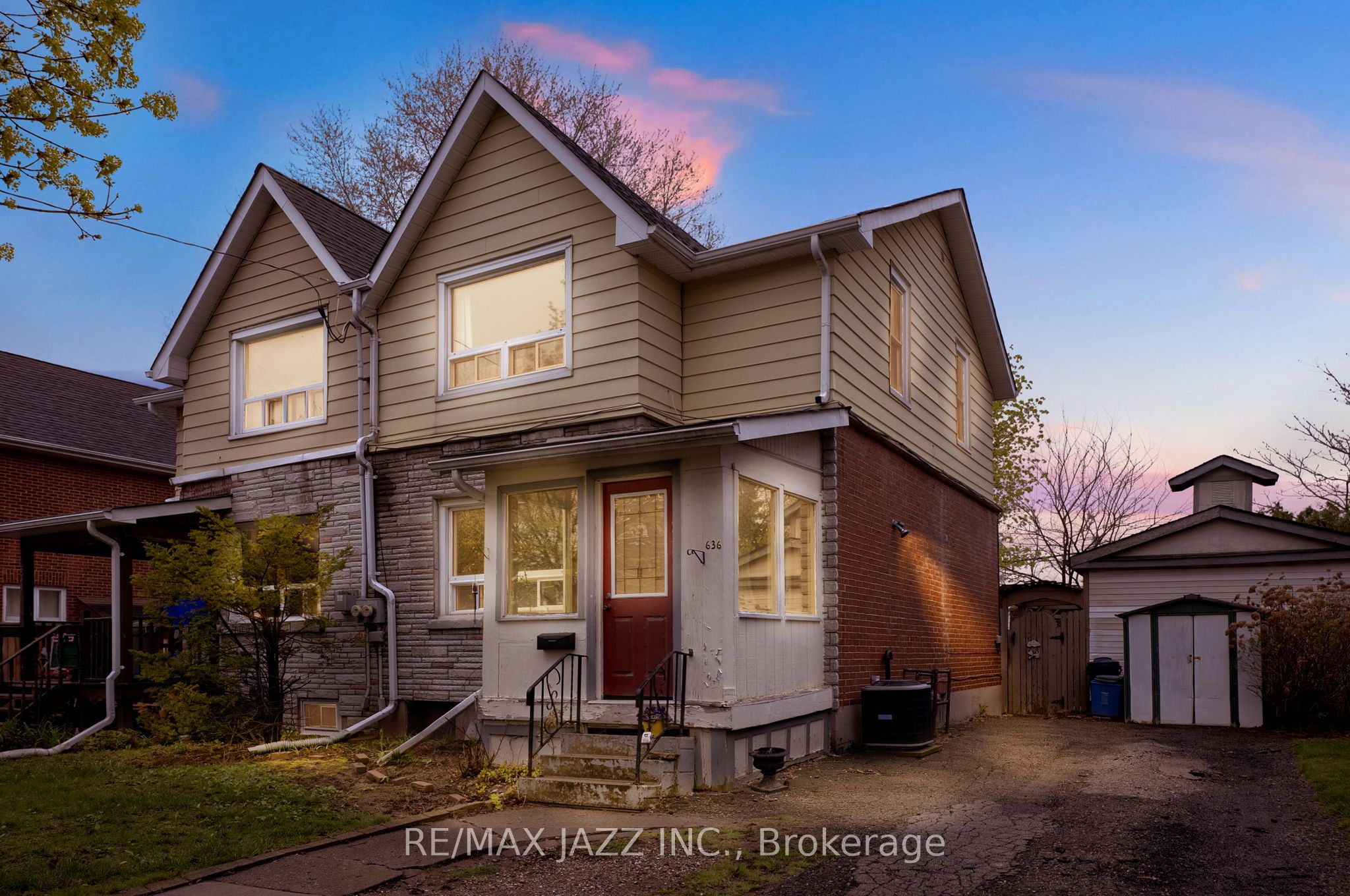 636 Carnegie Avenue, Oshawa, ON, L1G 4R3