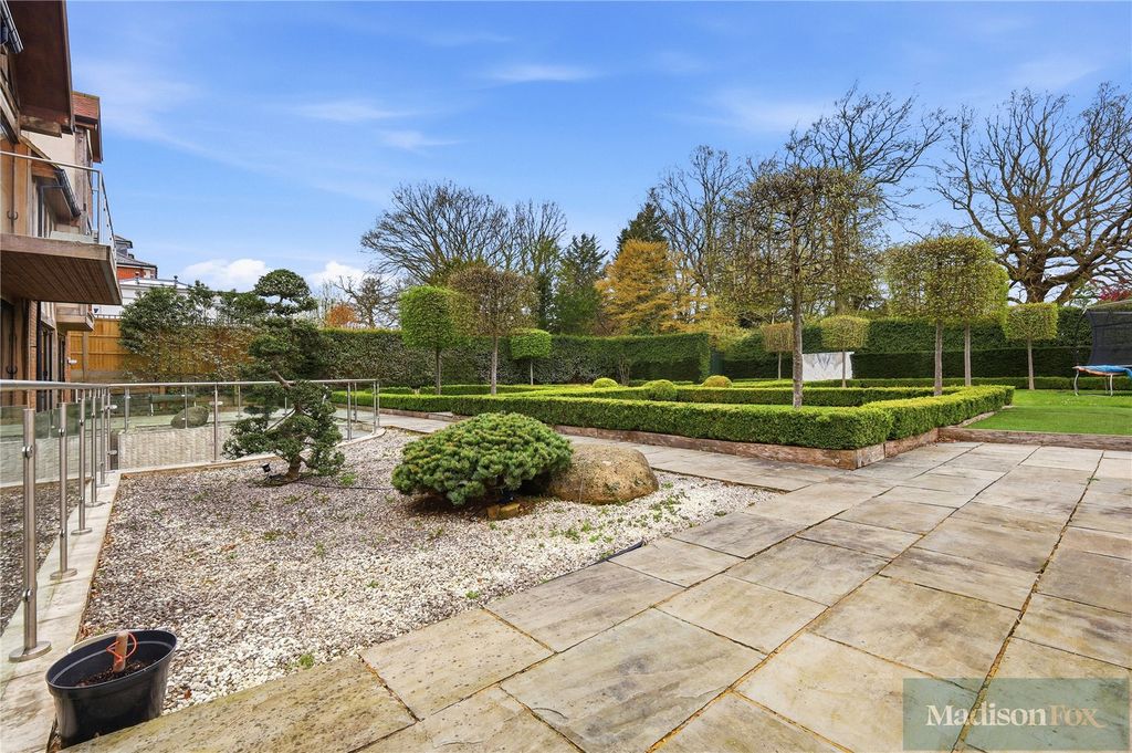 Additional image 73 of 8 bed detached house for saleStradbroke Drive, Chigwell, Essex IG7