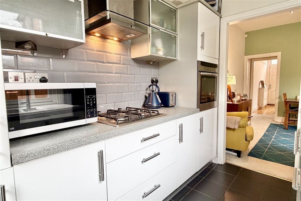 Additional image 7 of 4 bed semi-detached house for saleMiddleton Street, Beeston NG9