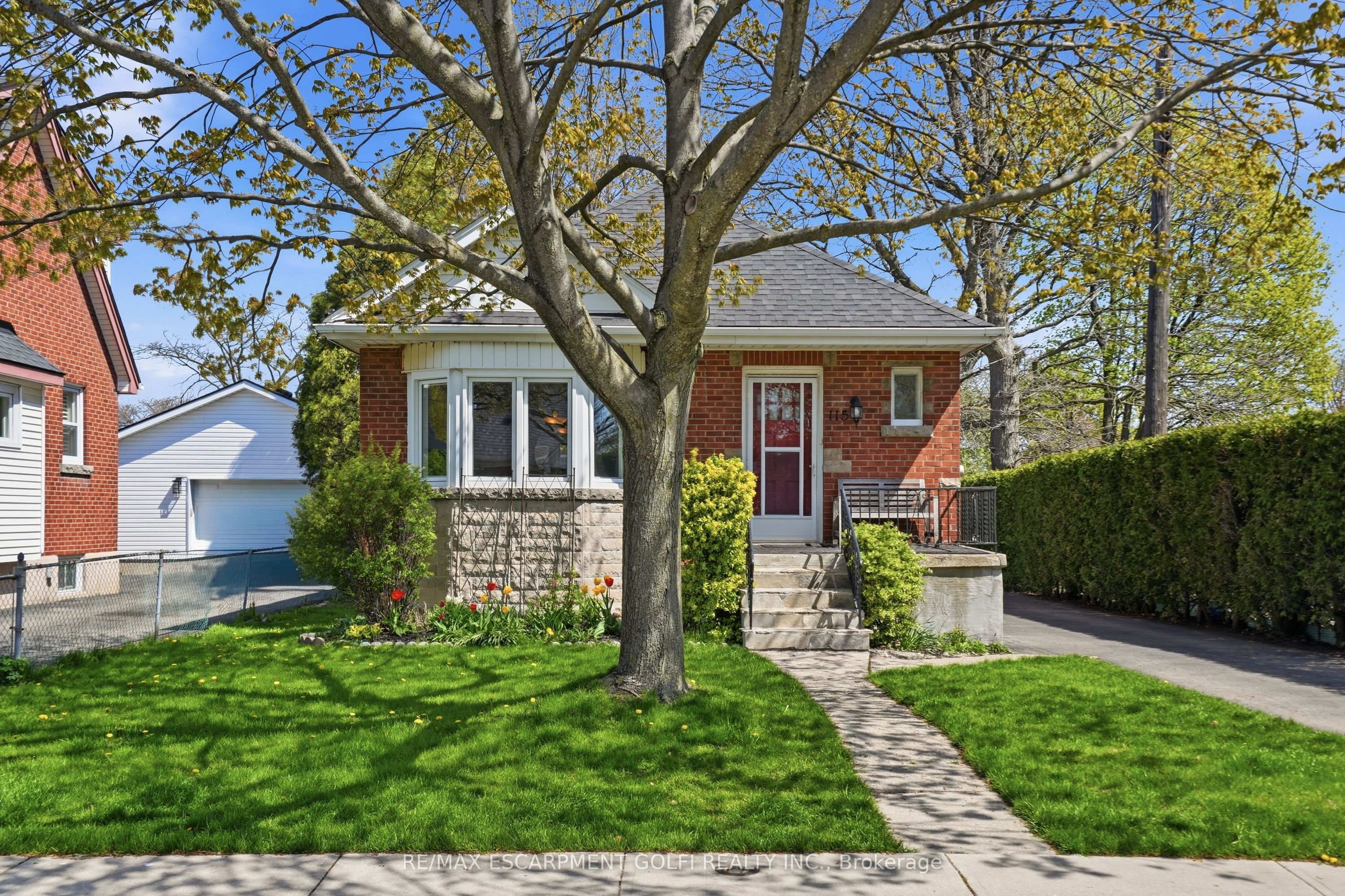115 Empress Avenue, Hamilton, ON, L9A 1M5