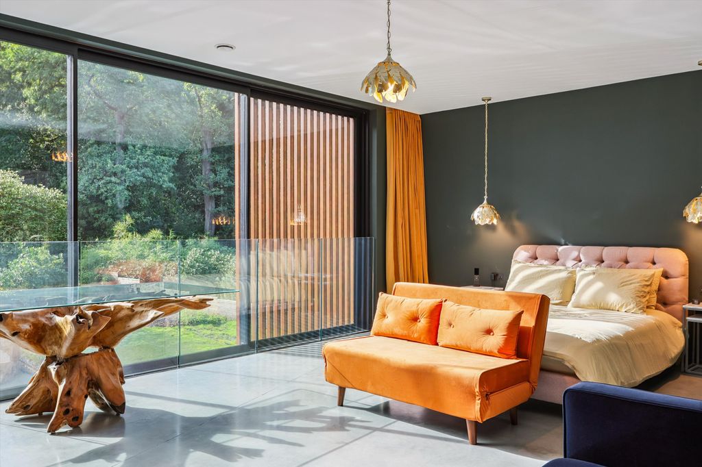 Additional image 21 of 5 bed detached house to rentLondon Road, Windlesham, Surrey GU20