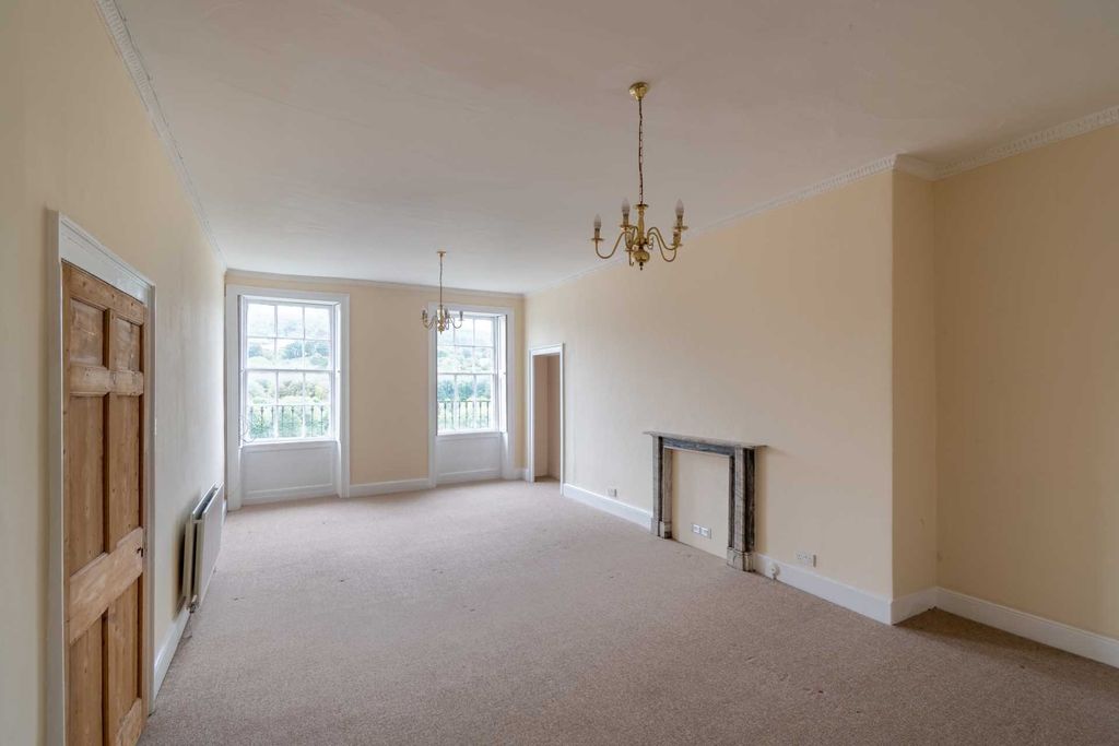 Additional image 3 of 4 bed flat to rentGrosvenor Place, Bath BA1