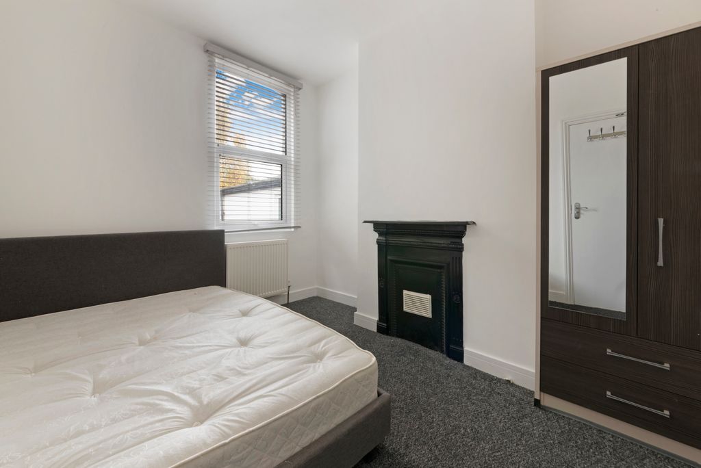 Additional image 22 of 5 bed terraced house to rentBow Common Lane, London E3
