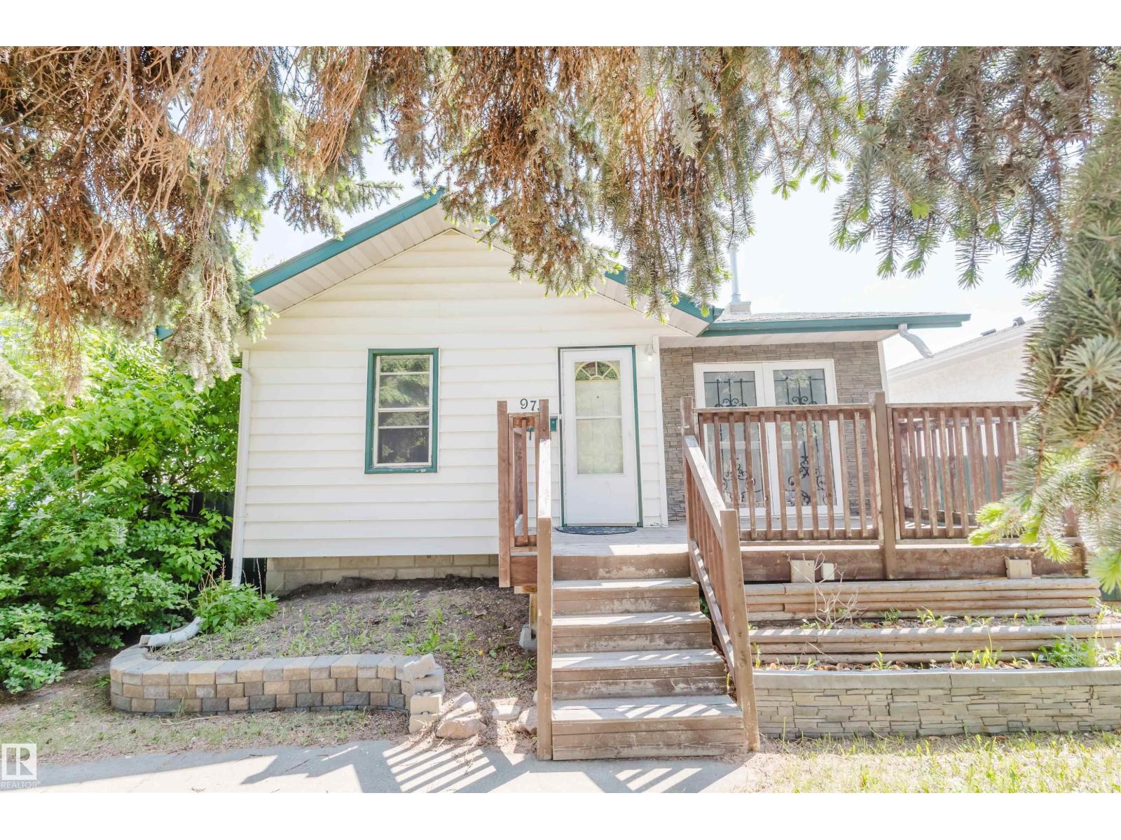 9731 162 Street NW, Edmonton, AB, T5P3L1