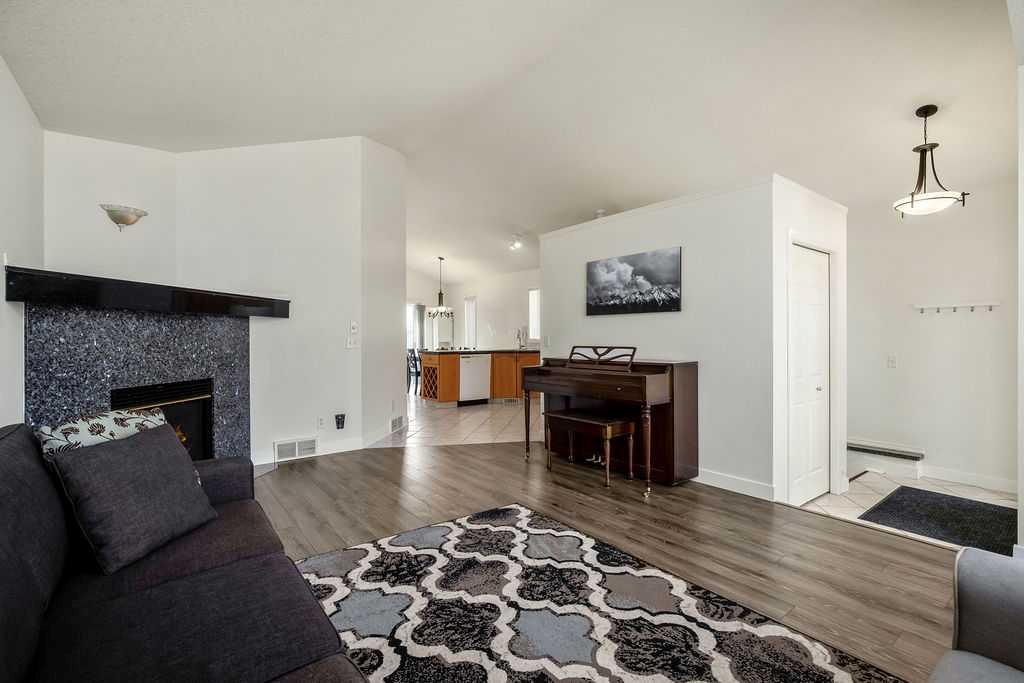 Additional image 6 of 144 Covewood Close NE, Calgary, AB, T3K 4Z8