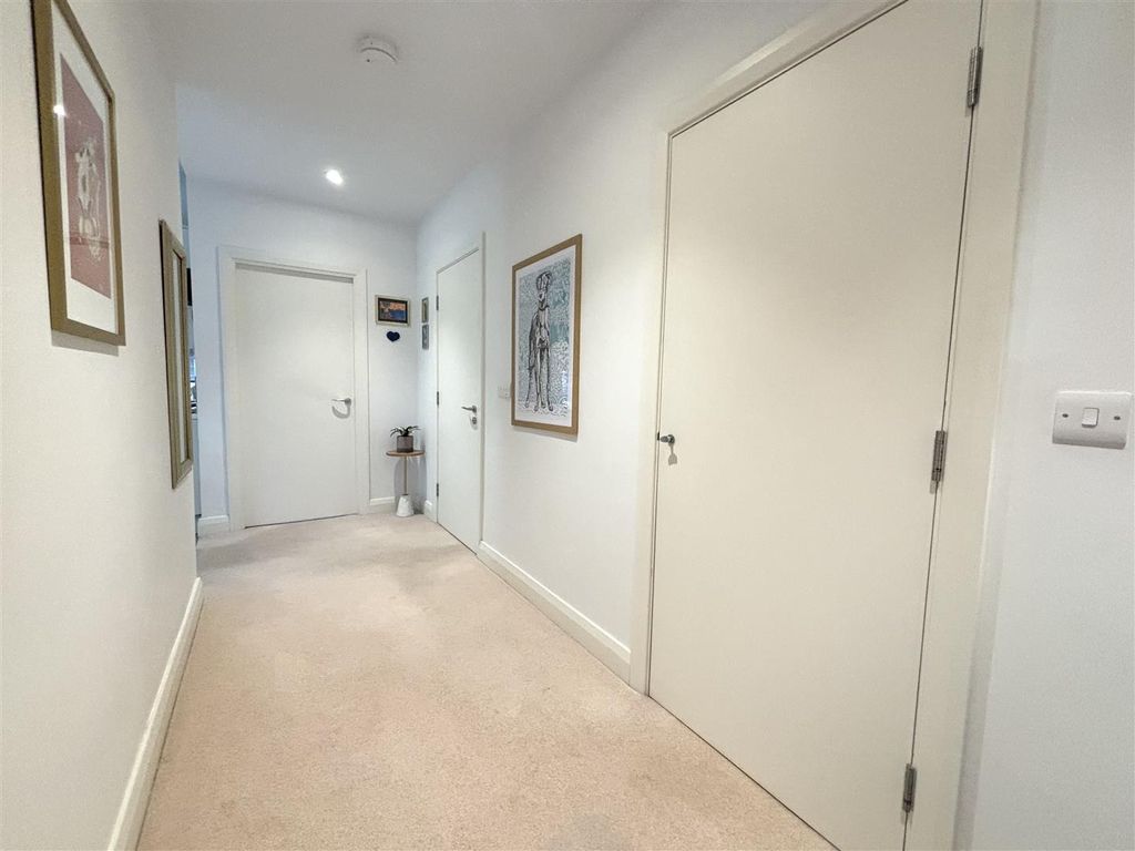Additional image 15 of 2 bed flat for saleAlderley Road, Wilmslow SK9