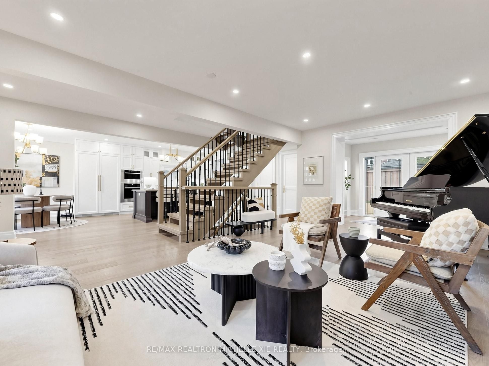 Additional image 5 of 15 Strathallan Boulevard, Toronto, ON, M5N 1S8
