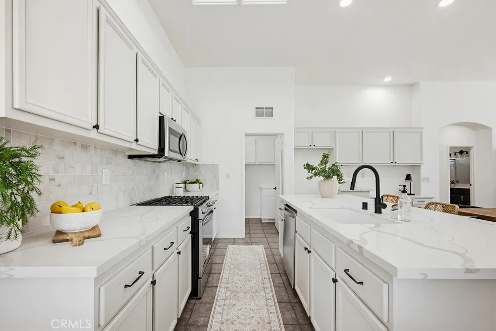 Additional image 22 of 891 E Cottonwood Street, Ontario, CA 91761
