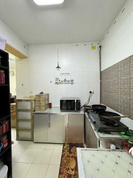 932A Hougang Avenue 9 photo 3