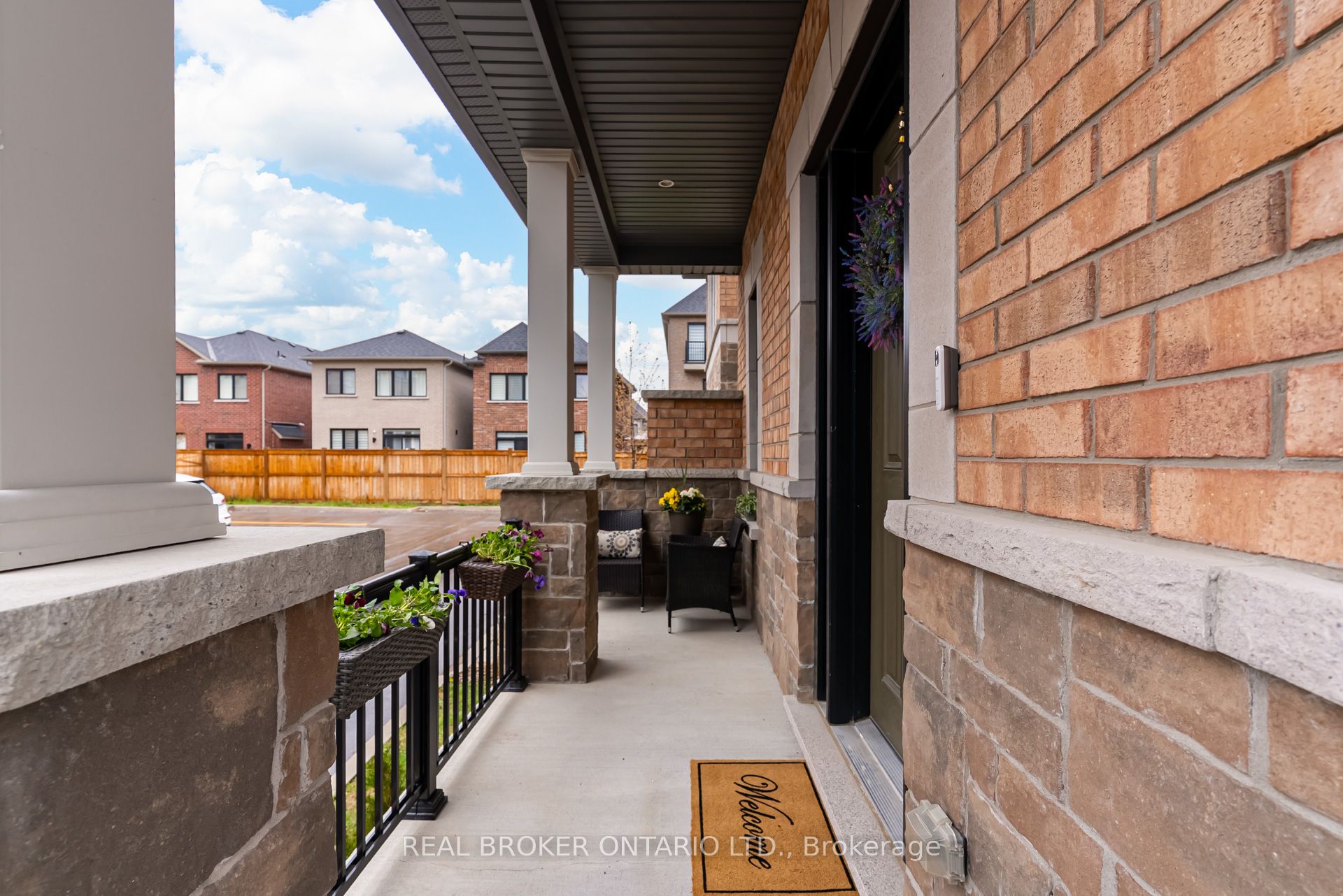 Additional image 3 of 12 Icemaker Way, Whitby, ON, L1P 0L5