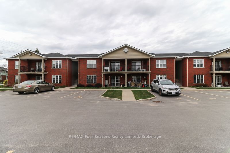 101-435 Walnut Street, Collingwood, ON, L9Y 5J9