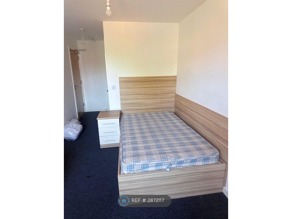 Additional image 8 of 9 bed flat to rentWellingborough Road, Northampton NN1