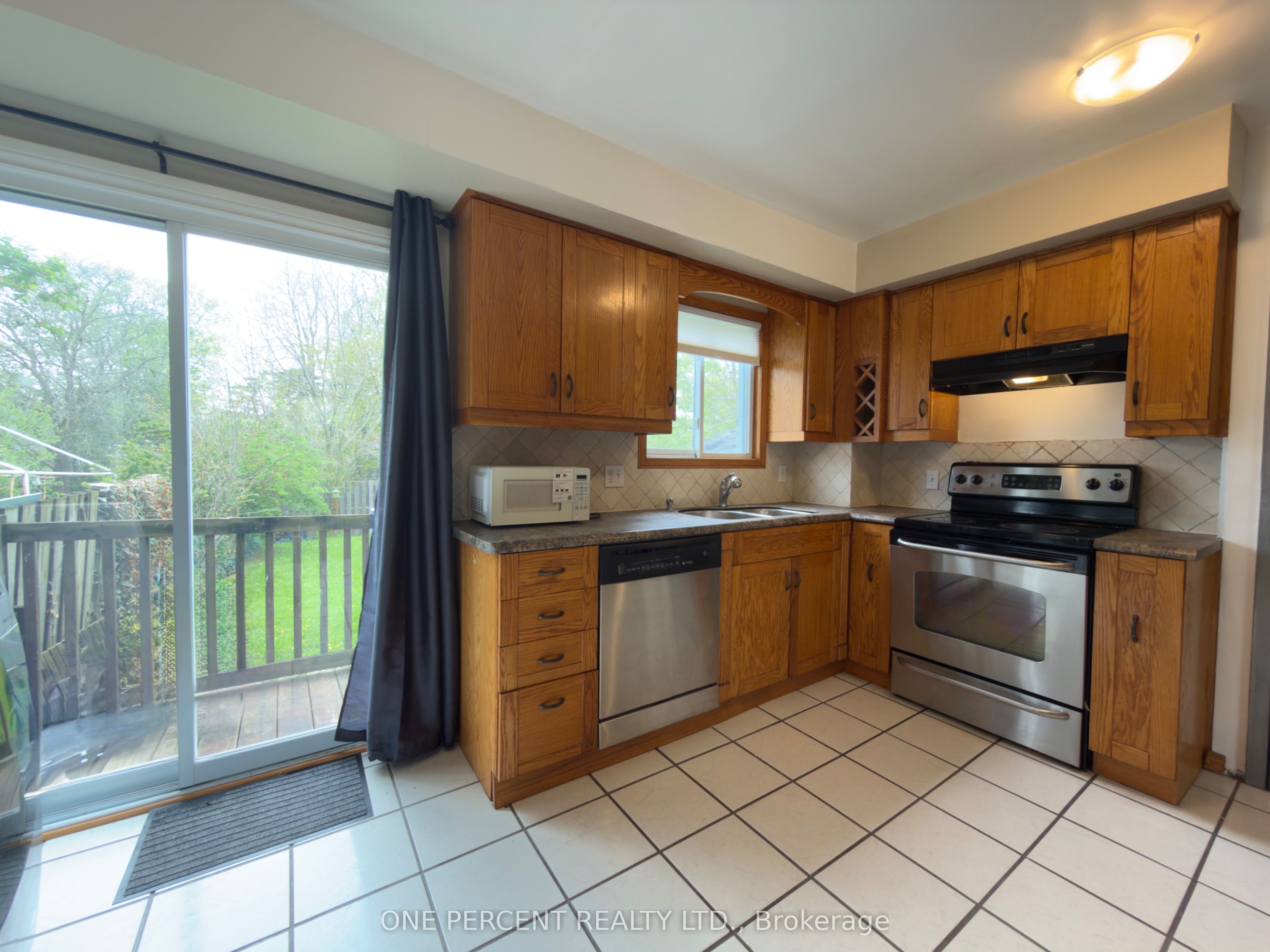 Additional image 3 of 99 Louth Street, St. Catharines, ON, L2S 2T7