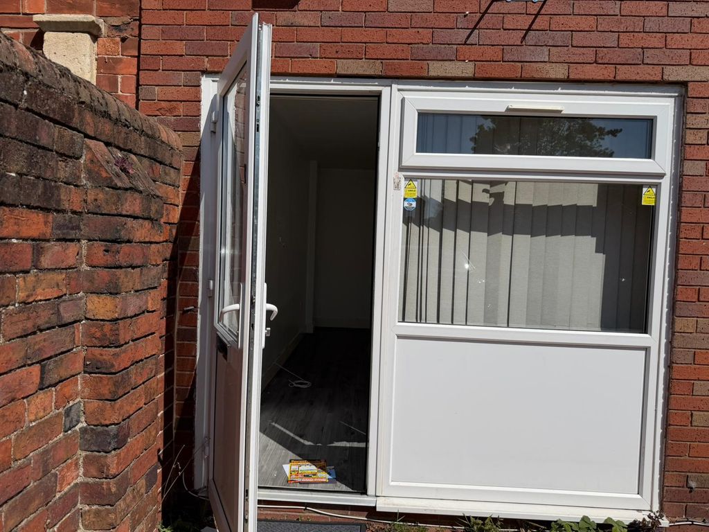 Additional image 29 of 8 bed flat to rentComberton Road, Kidderminster DY10