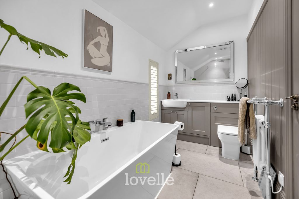 Additional image 17 of 5 bed detached house for saleArcher Road, Waltham DN37
