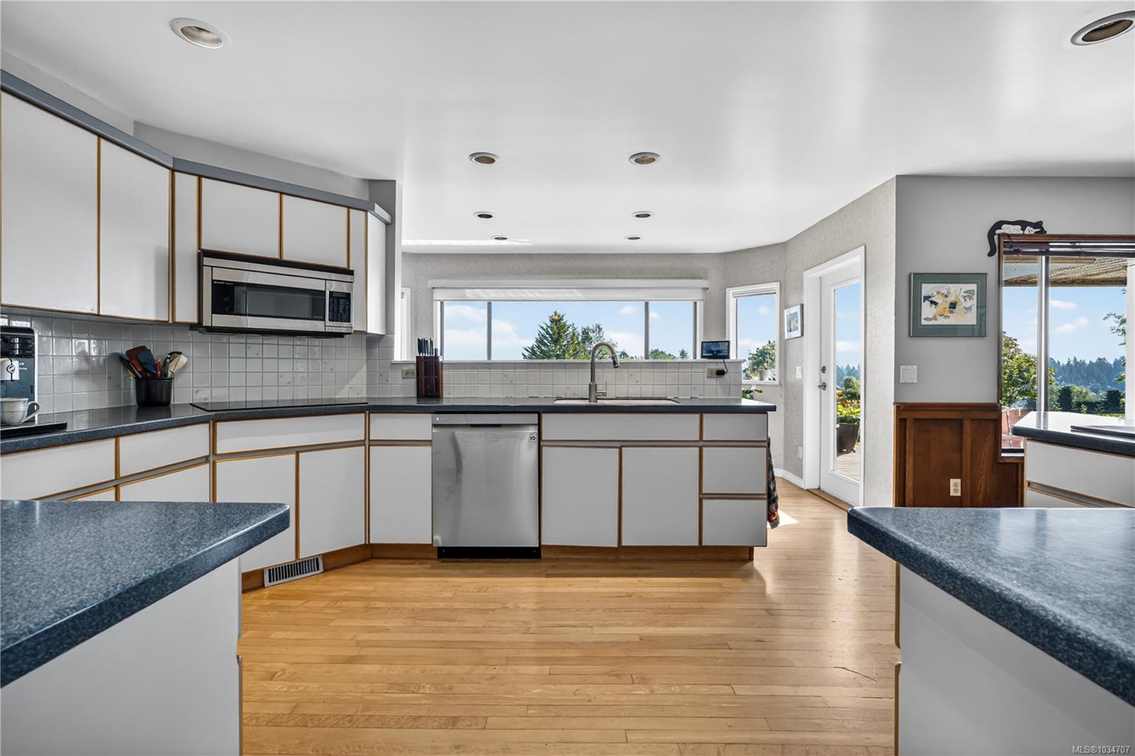 Additional image 6 of 6454 Oldfield Road, Central Saanich, BC, V8M 1X8