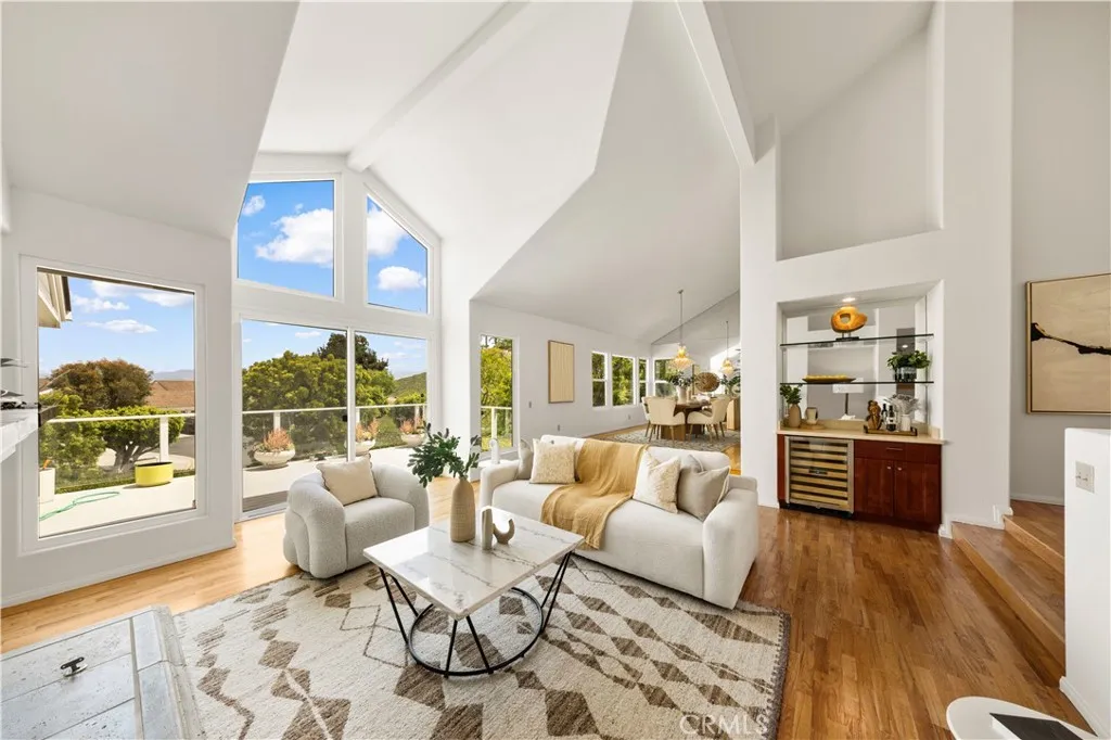 Additional image 66 of 2 Saros Unit 70, Irvine, CA 92603