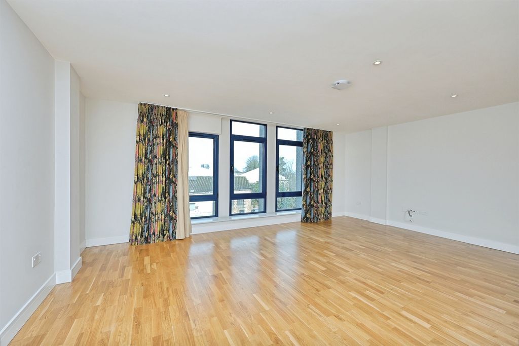 Additional image 4 of 2 bed flat to rentBer Street, Norwich NR1