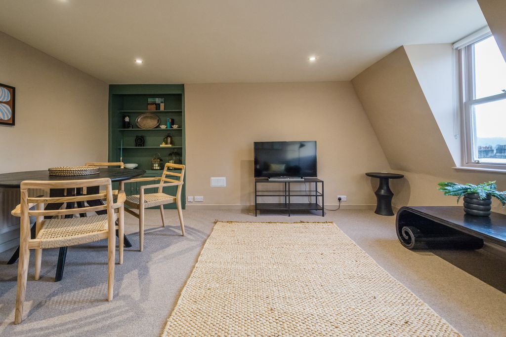 Additional image 10 of 2 bed flat to rentGay Street, Bath BA1