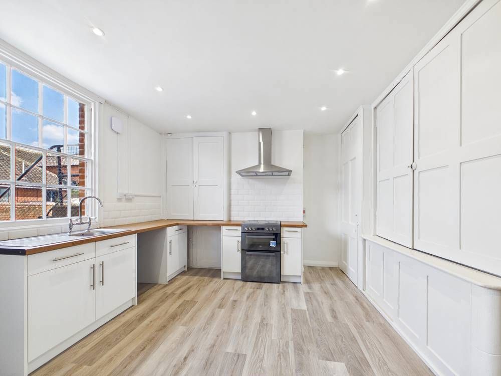 Additional image 5 of 2 bed flat to rentMain Road, Woolverstone, Ipswich, Suffolk IP9