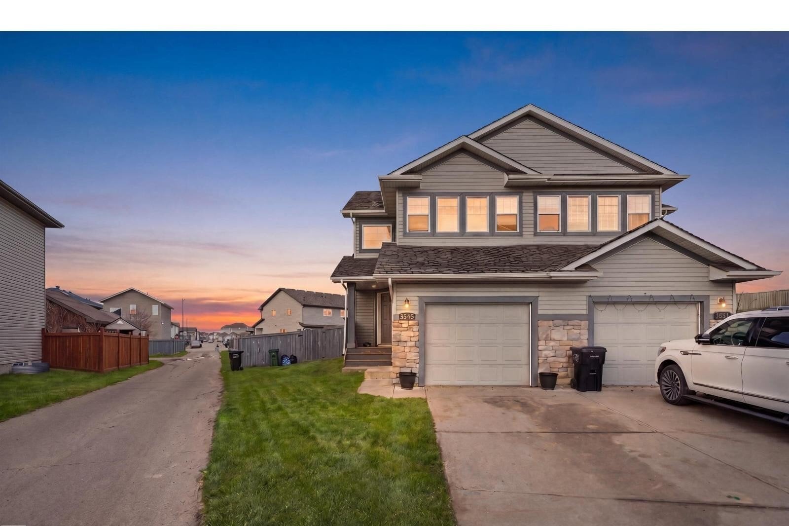 Additional image 7 of 3545 11 Street NW, Edmonton, AB, T6T0J7