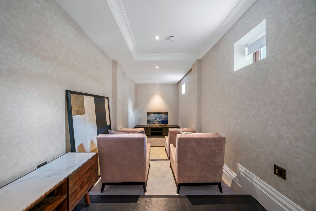Additional image 11 of 2 bed flat to rentWhitehall Place, London SW1A