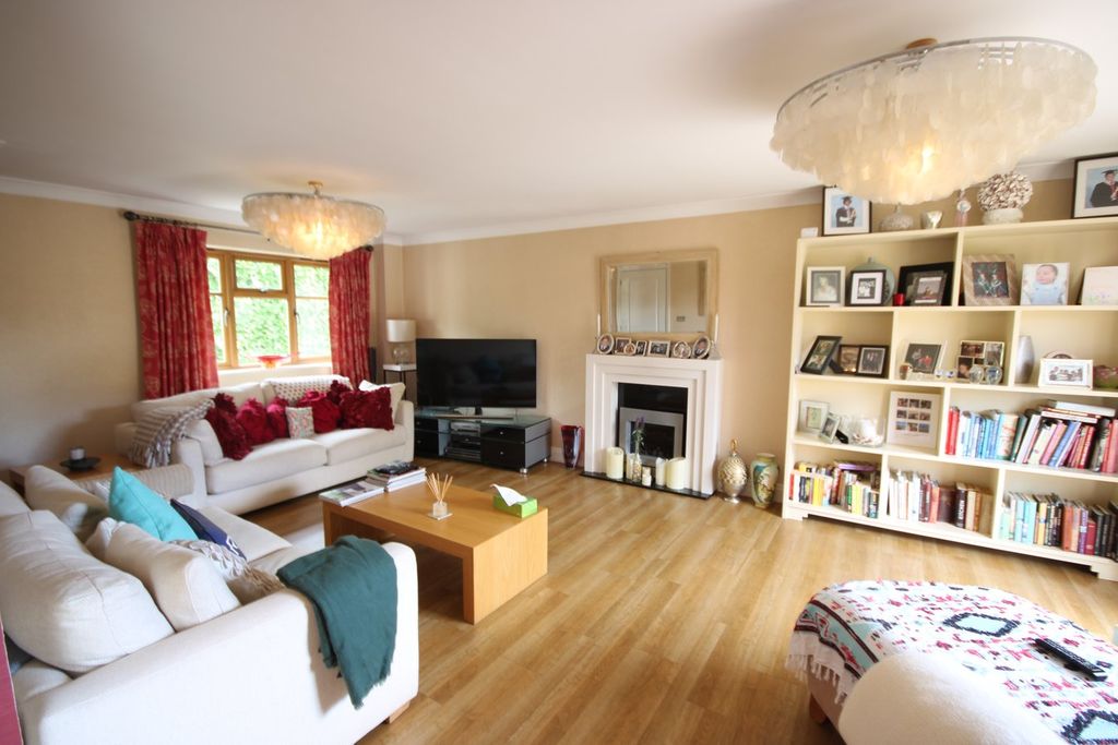 Additional image 3 of 4 bed detached house to rentLa Route De Noirmont, St Brelade, Jersey JE3