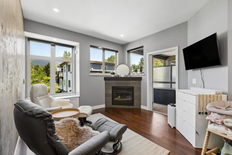 Additional image 8 of 303-116 23rd Street W, North Vancouver, BC, V7M 2A9