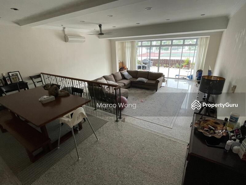 9 Ontario Avenue photo 2