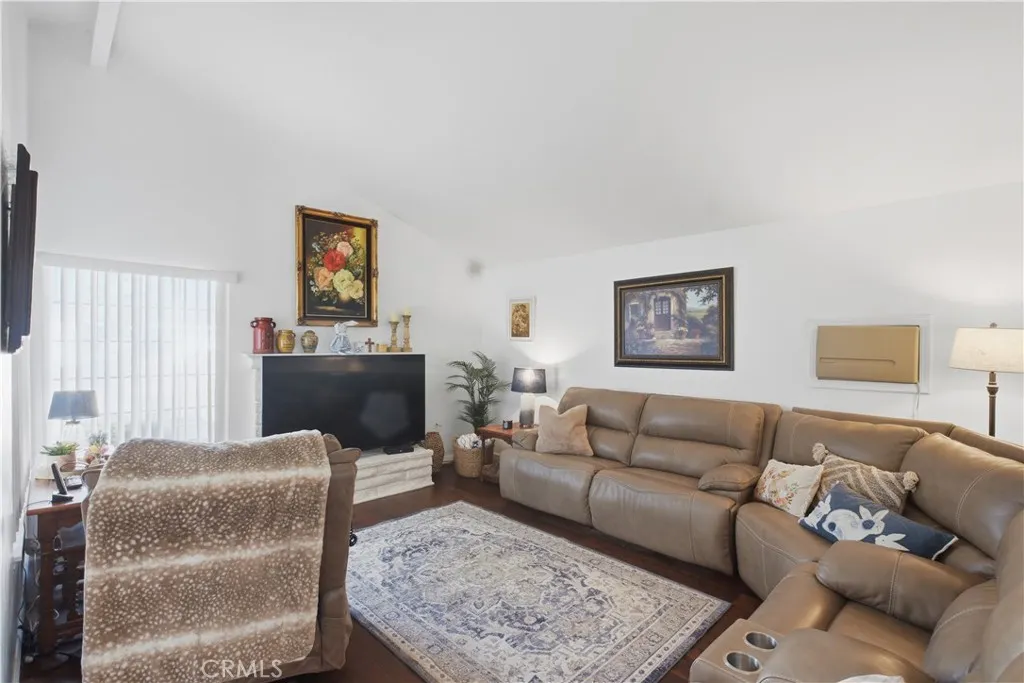 44933 Hanstead Avenue, Lancaster, CA 93535 photo 5
