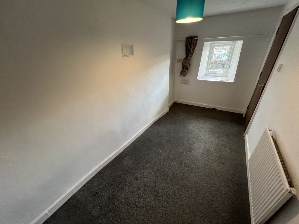 Additional image 5 of 2 bed flat to rentSpring Gardens, Carmarthen, Carmarthenshire SA31