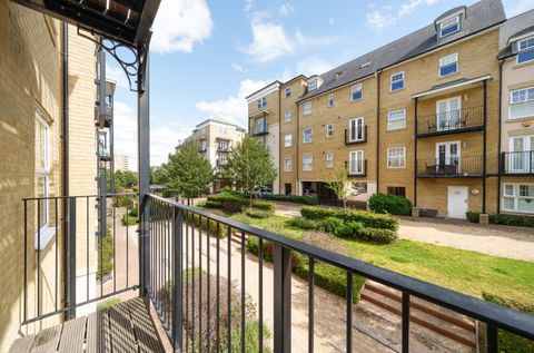 Renwick Drive, Trinity Village, Bromley BR2