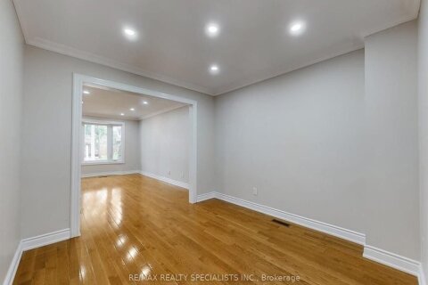 Additional image 8 of 892 Sweetwater Crescent, Mississauga, ON, L5H 4A8