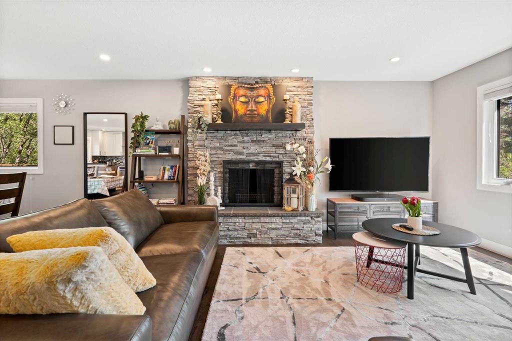 Additional image 3 of 3912 40 Avenue NW, Calgary, AB, T3A 0W9