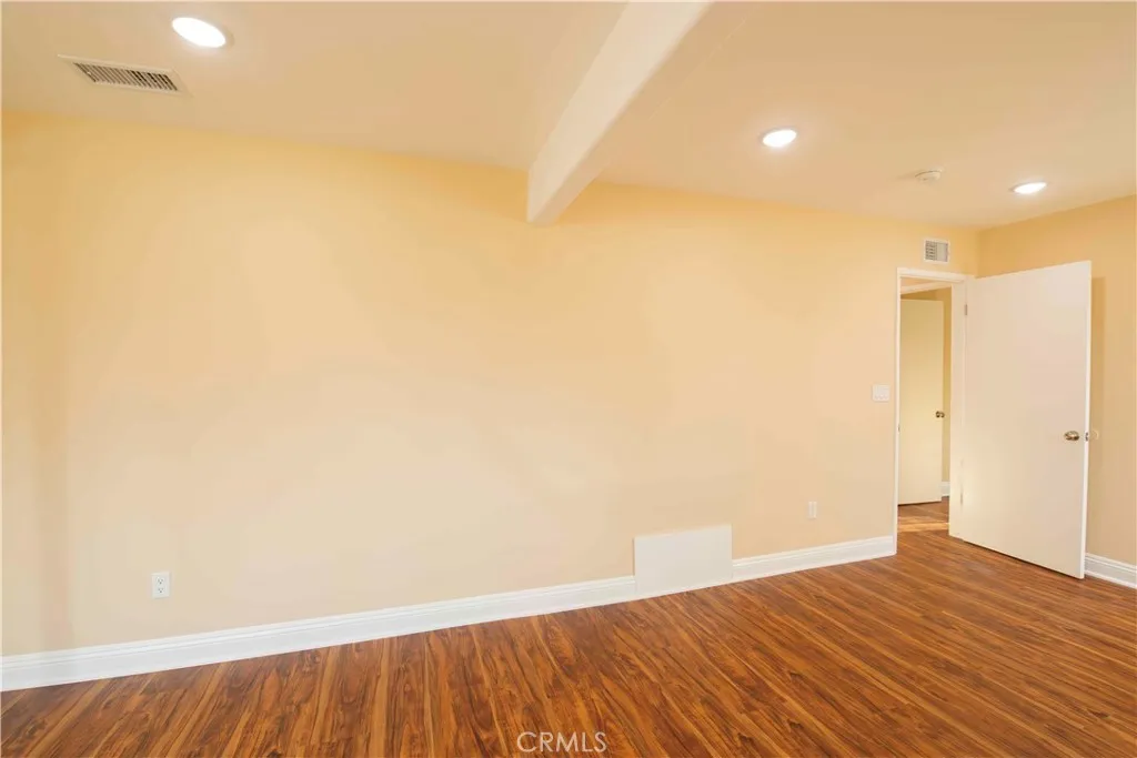 Additional image 115 of 22336 Saticoy St, Canoga Park, CA 91303