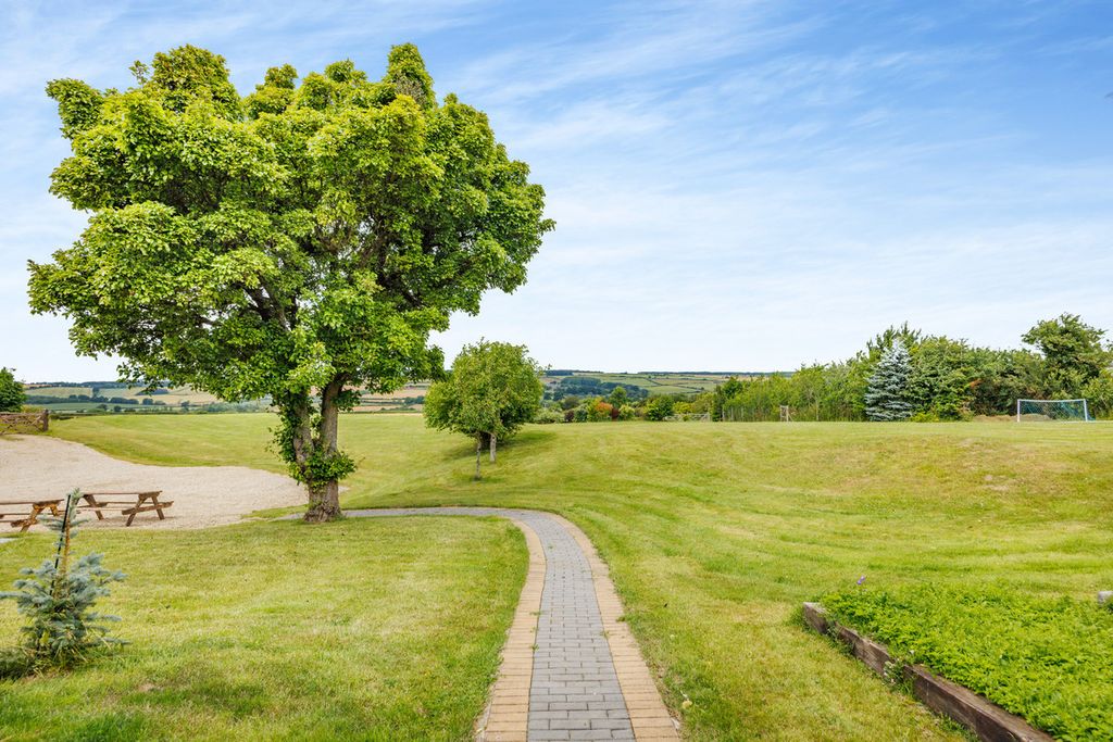 Additional image 19 of 5 bed country house to rentChilson Hill, Oxfordshire OX7