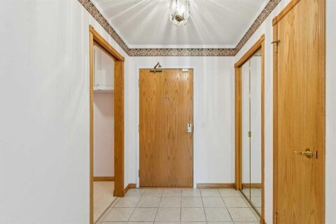 Additional image 8 of 321-6868 Sierra Morena Boulevard SW, Calgary, AB, T3H 3R6