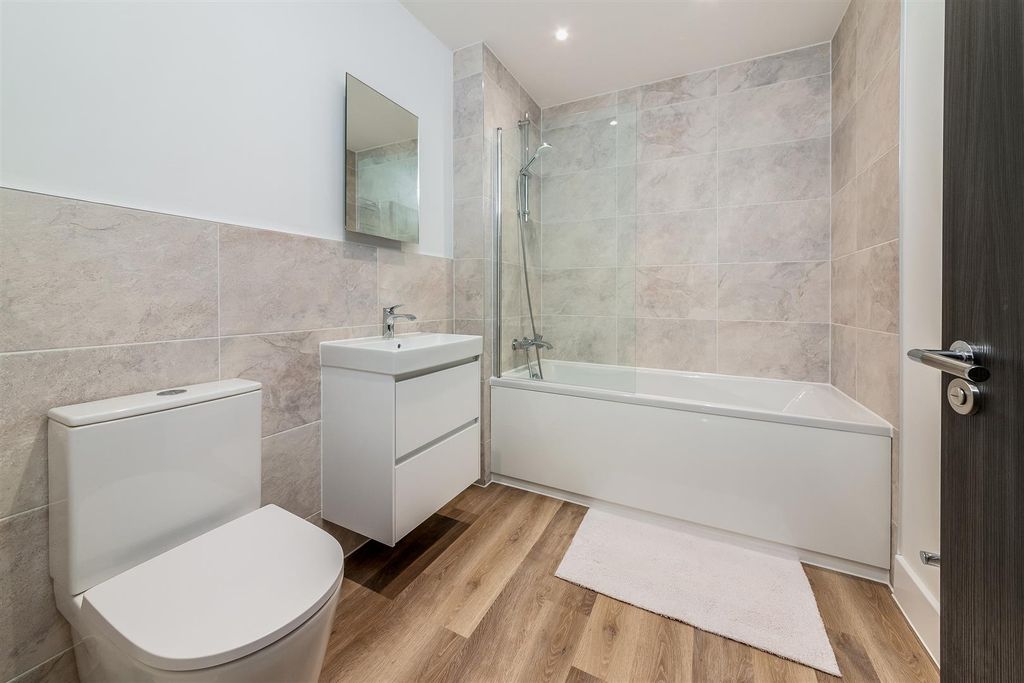 Additional image 12 of 3 bed semi-detached house to rentAnniversary Avenue East, Ambrosden OX25
