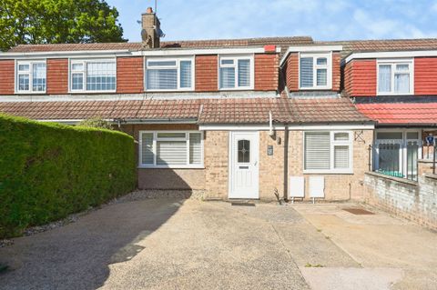 Cooper Close, Nottingham NG6