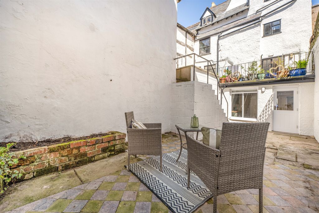 Additional image 17 of 3 bed flat for saleHigh Street, Ross-On-Wye, Herefordshire HR9