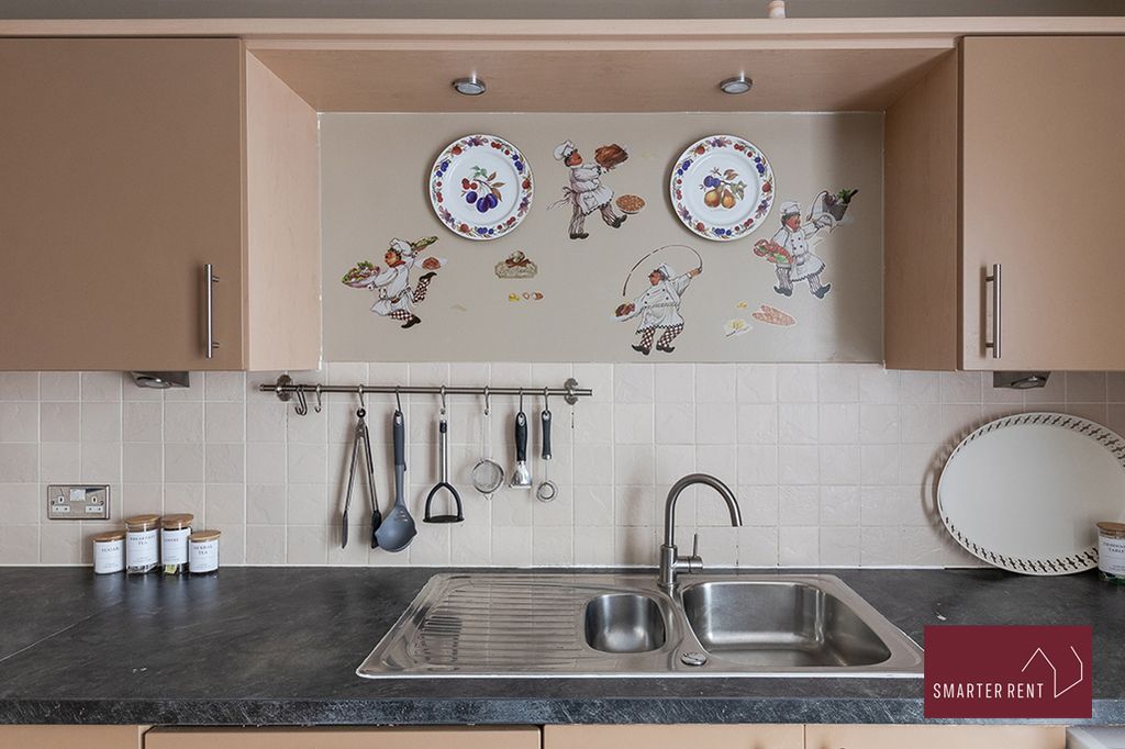 Additional image 2 of 2 bed flat to rentTrevelyan Court, Windsor SL4