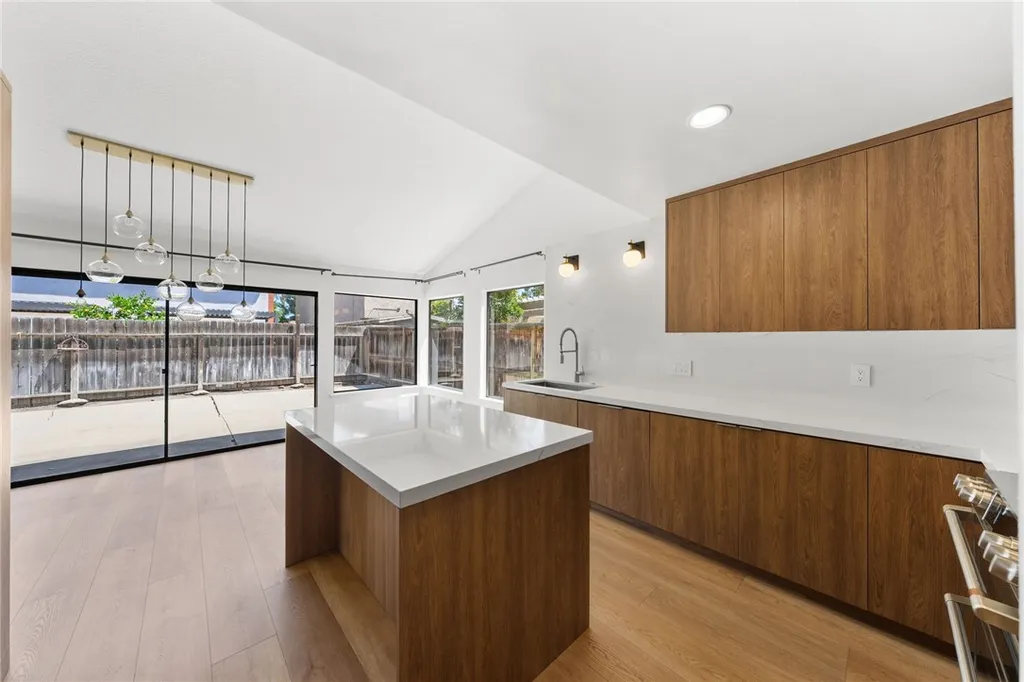 Additional image 3 of 3831 Hamilton Street, Irvine, CA 92614