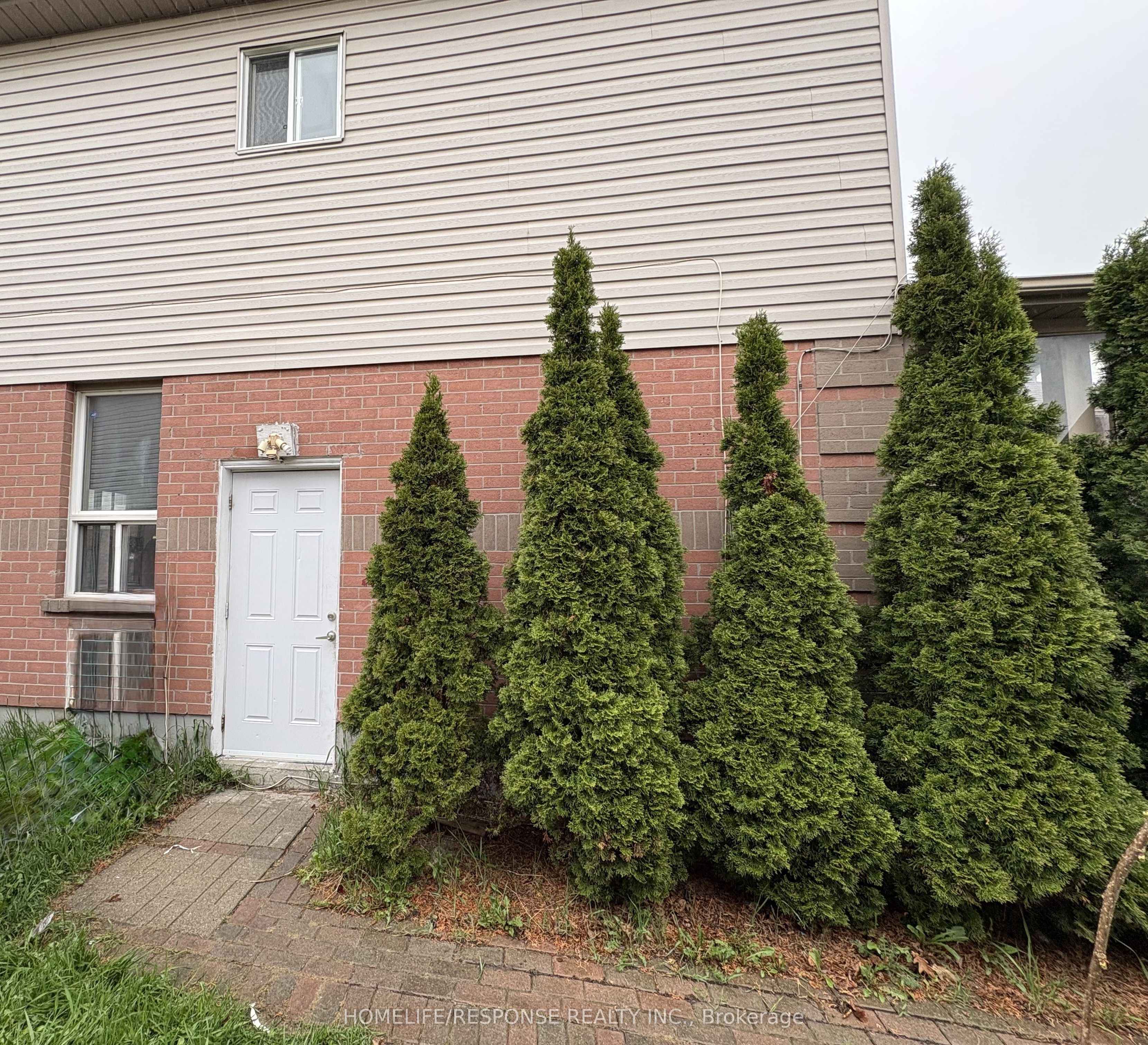 11 Saddlecreek Court, Brampton, ON, L6Y 4V6